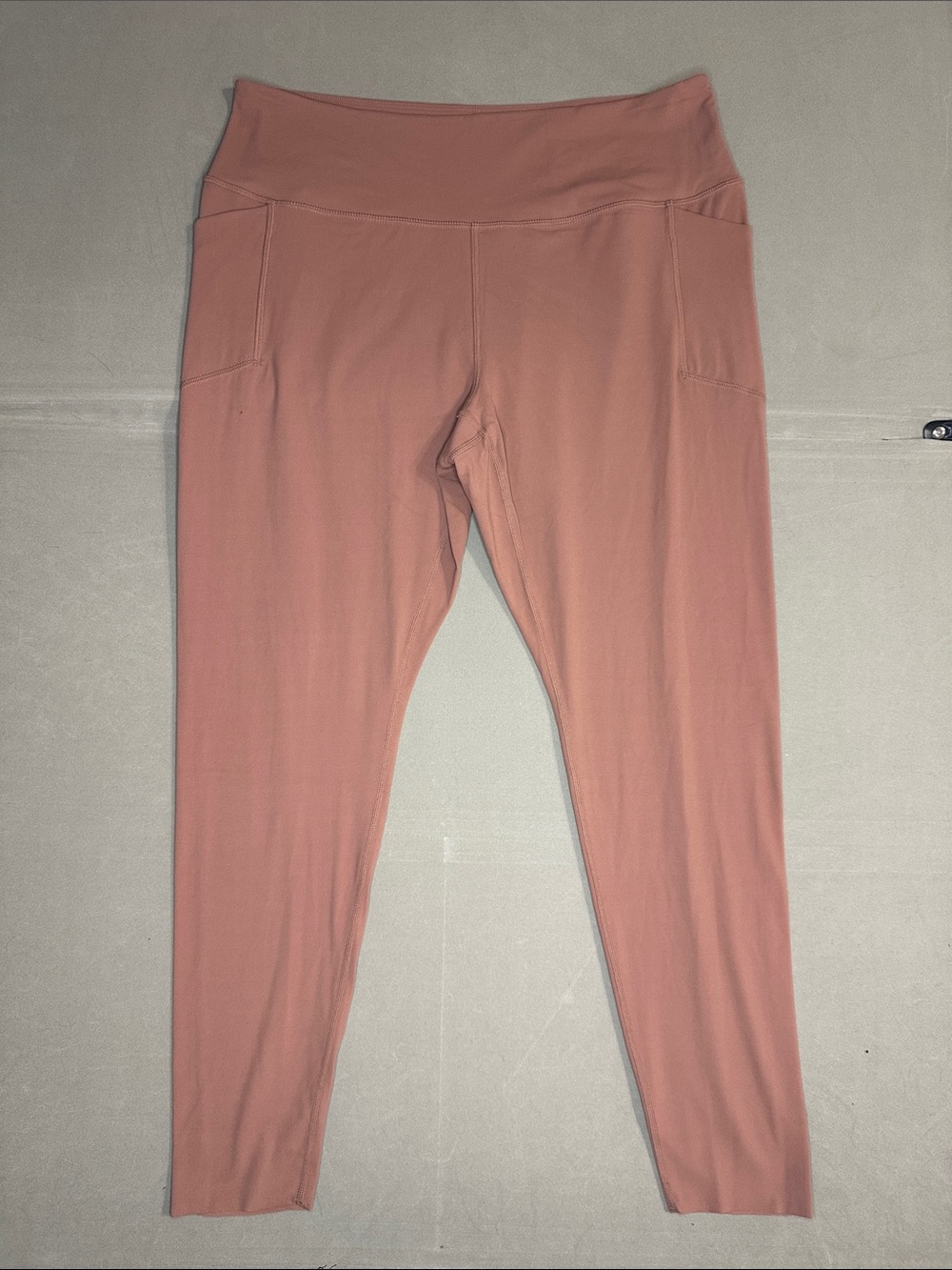 Free Fly Apparel High-Waist Leggings with Side Pockets - mocha  XXl